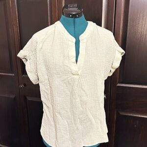 Women's Pale Green Textured Top